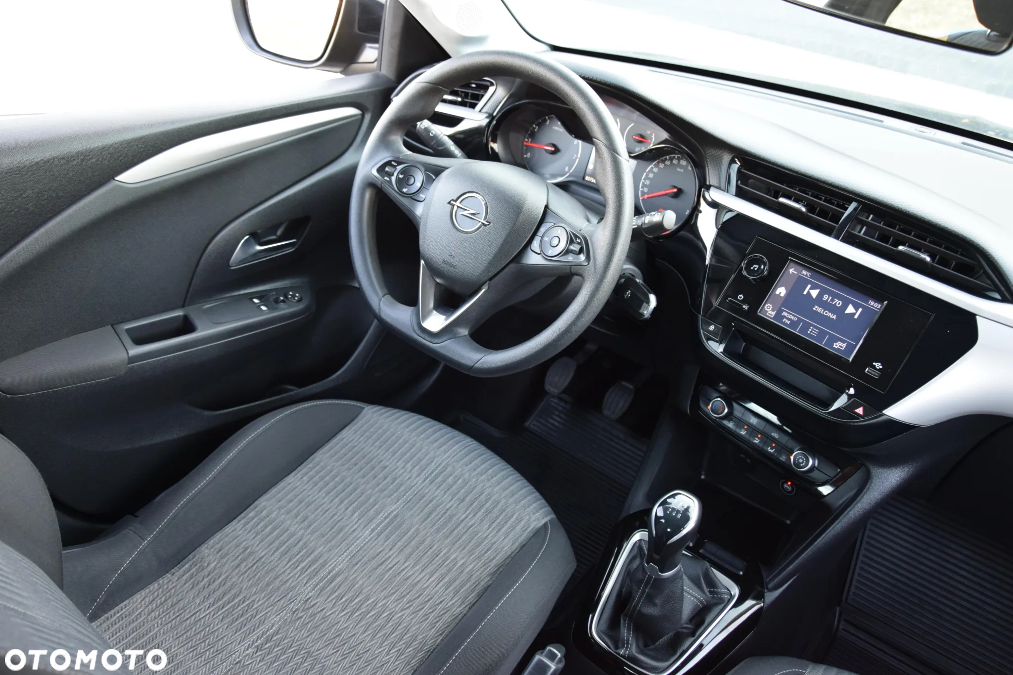 Opel Corsa 1.2 Edition S&S - 12