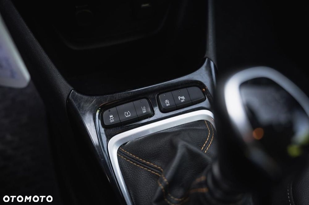 Opel Crossland X - 18