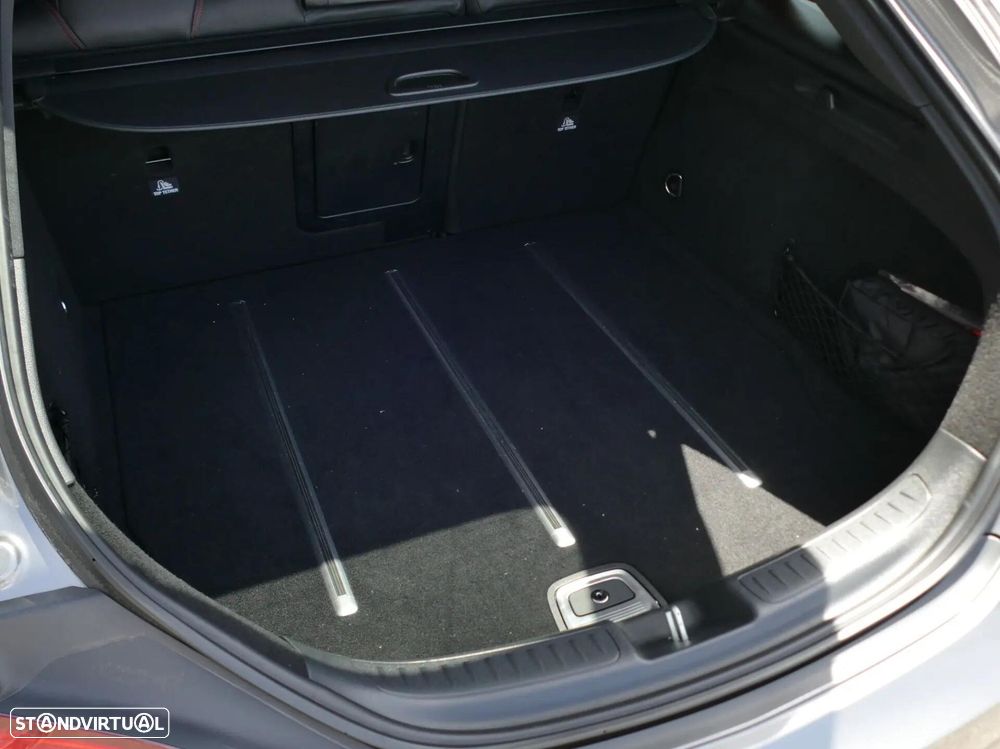 Mercedes-Benz CLA 45 AMG Shooting Brake 4-Matic - 17