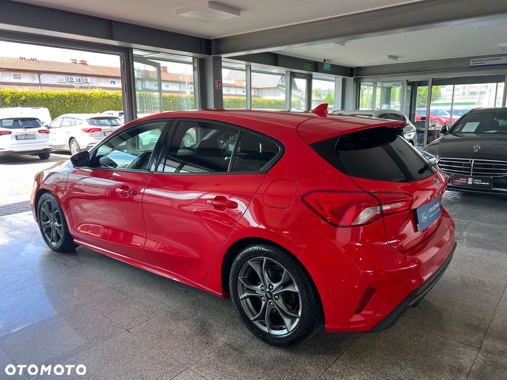 Ford Focus 1.5 EcoBoost ST-Line - 10