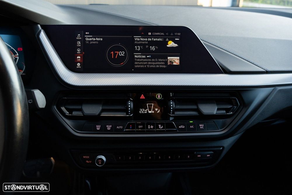 BMW 116 d Pack 50 anos M Auto - 34