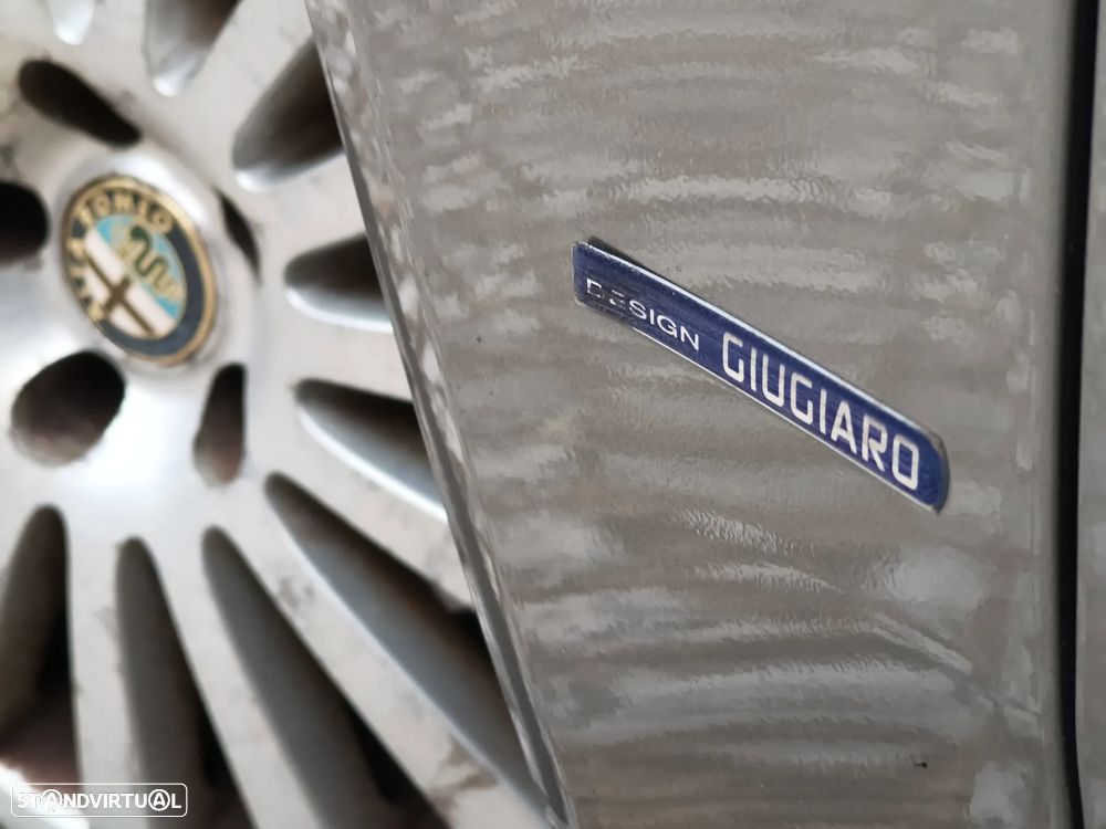 Alfa Romeo 159 1.9 JTDM 16V Q-Tronic TI - 11