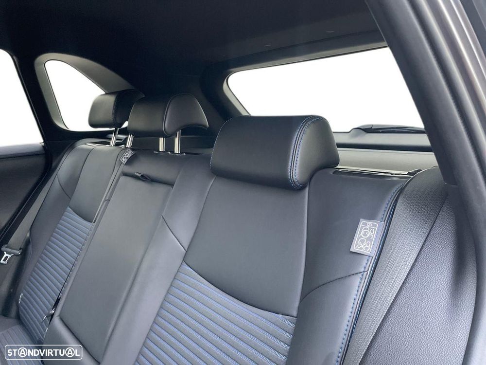 Toyota RAV4 2.5 HDF Square Collection - 13