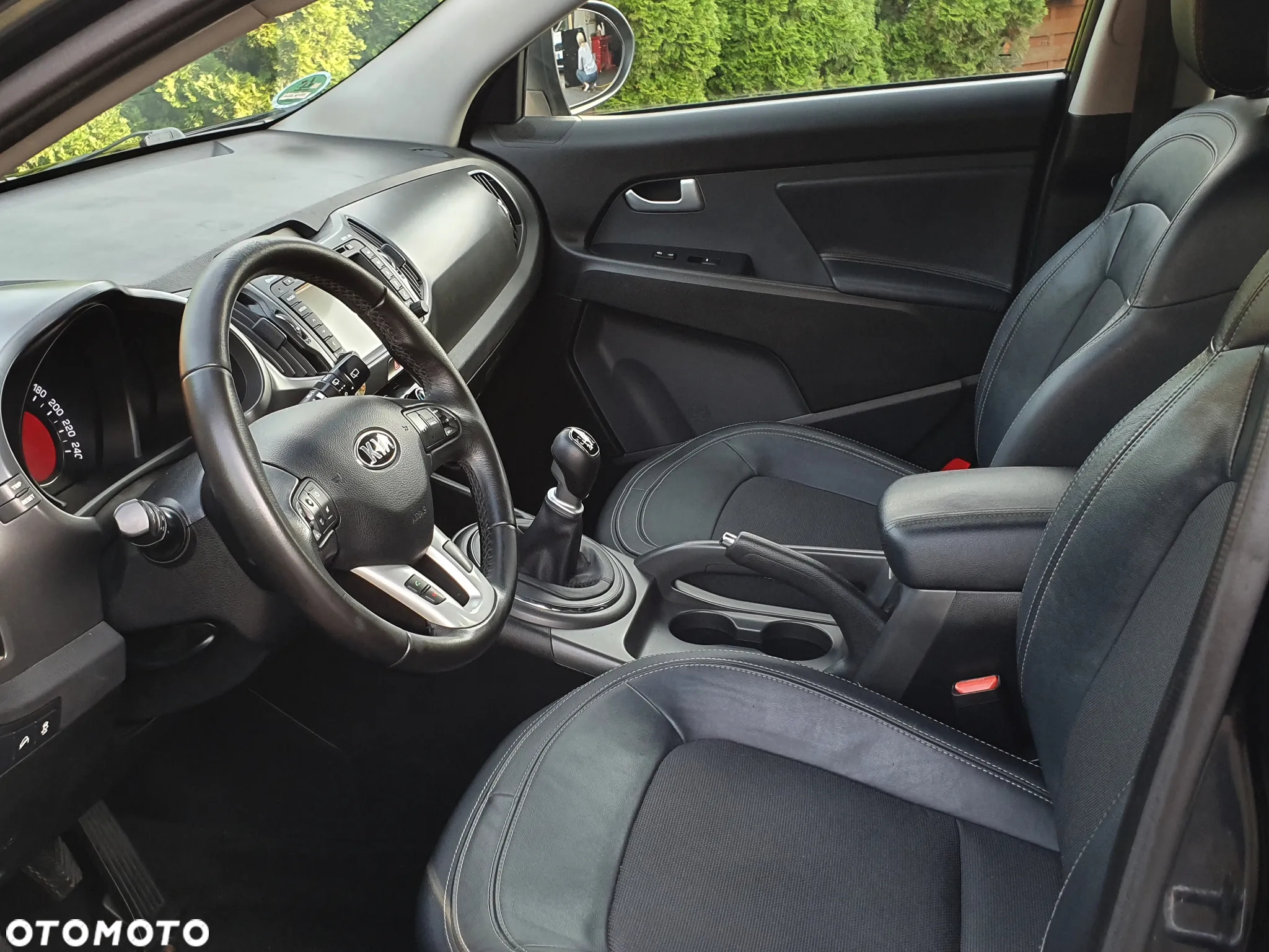 Kia Sportage - 14