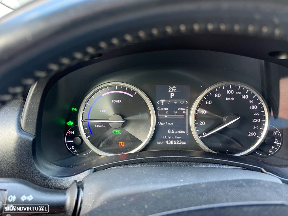 Lexus NX 300h Executive - 11