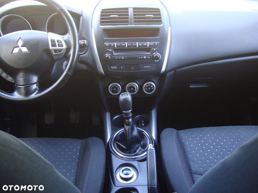 Mitsubishi ASX 1.8 DID Instyle 4WD AS&G - 12