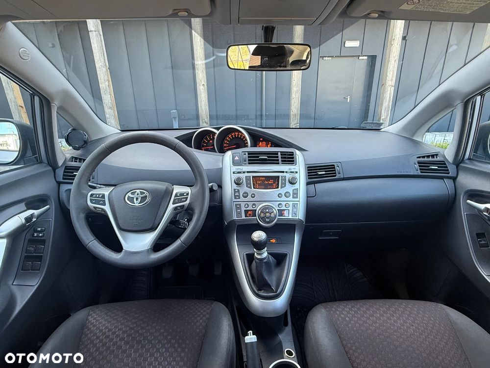 Toyota Verso 2.0 D-4D Edition - 9