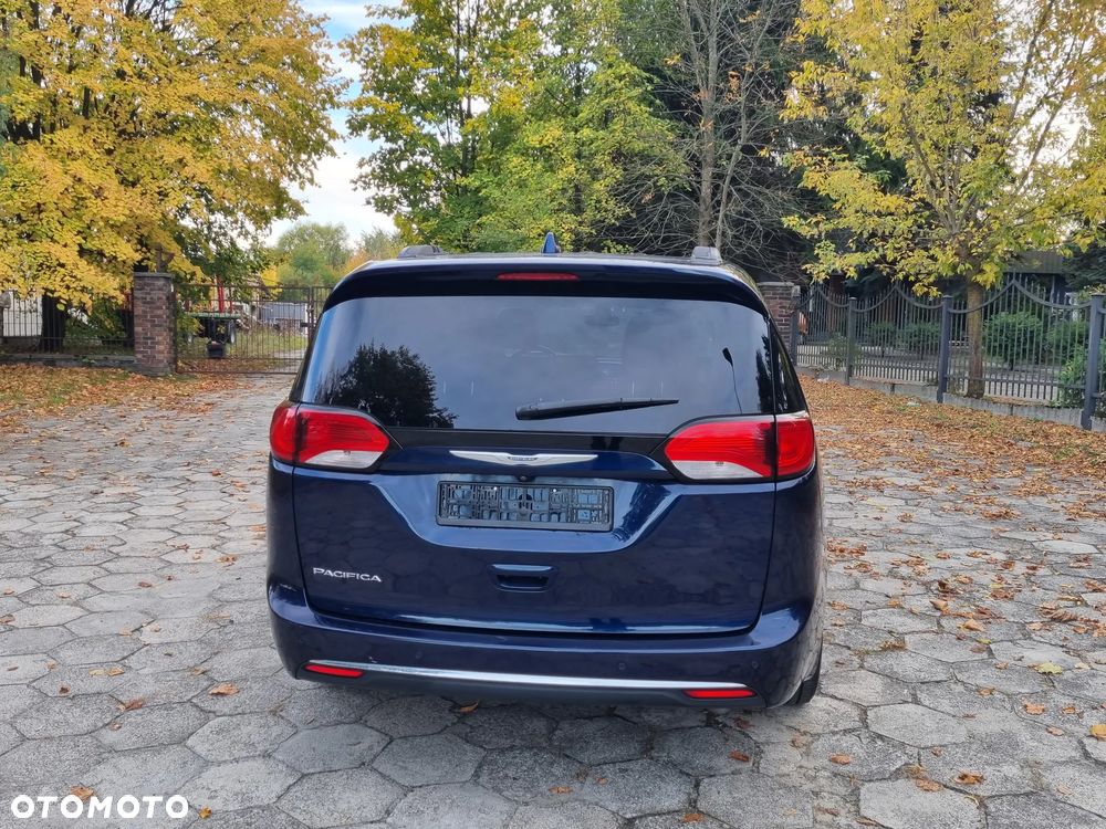 Chrysler Pacifica 2017 photo 4