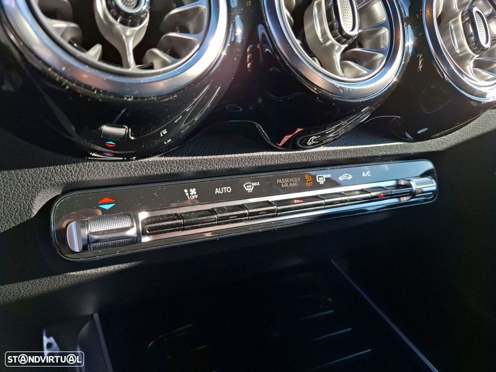 Mercedes-Benz GLB 180 d AMG Line - 23