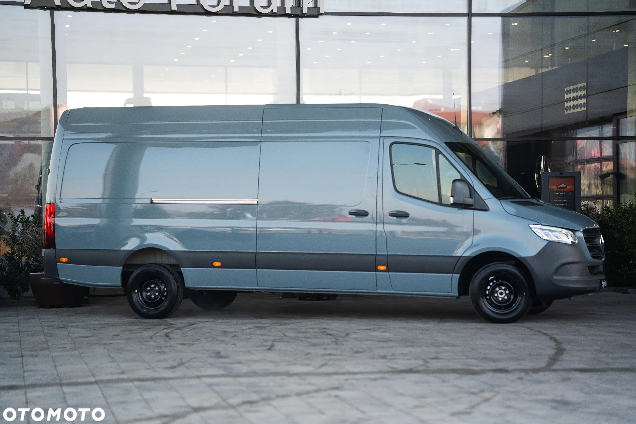 Mercedes-Benz Sprinter - 3