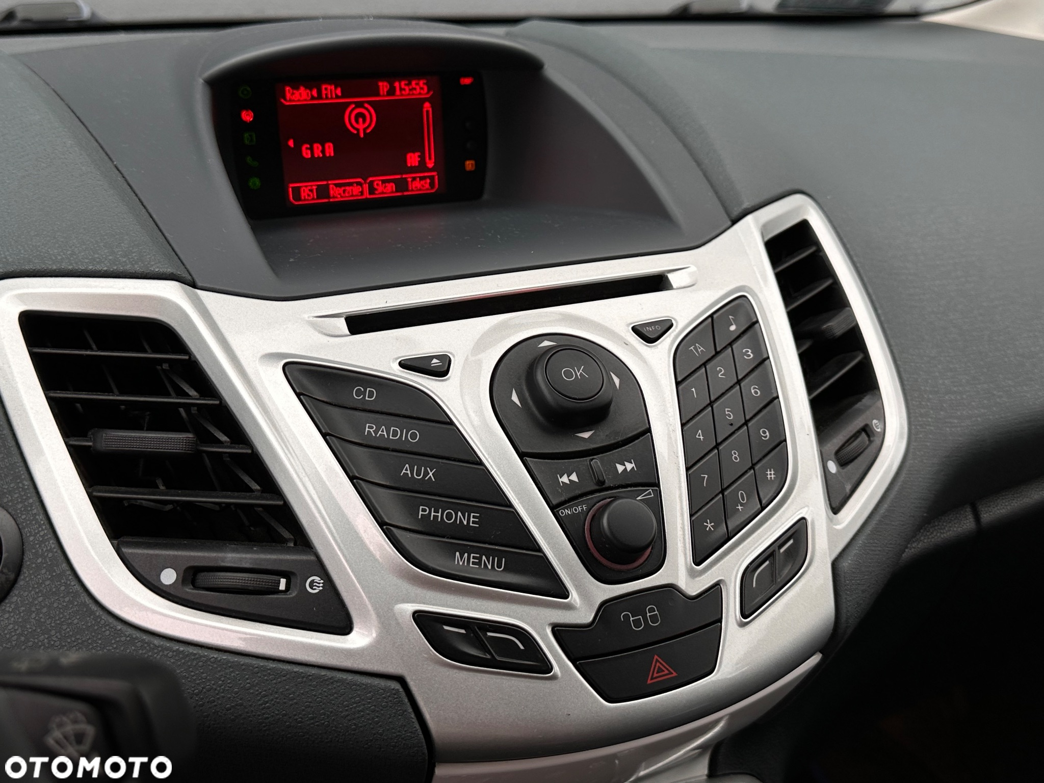 Ford Fiesta 1.4 Titanium - 8