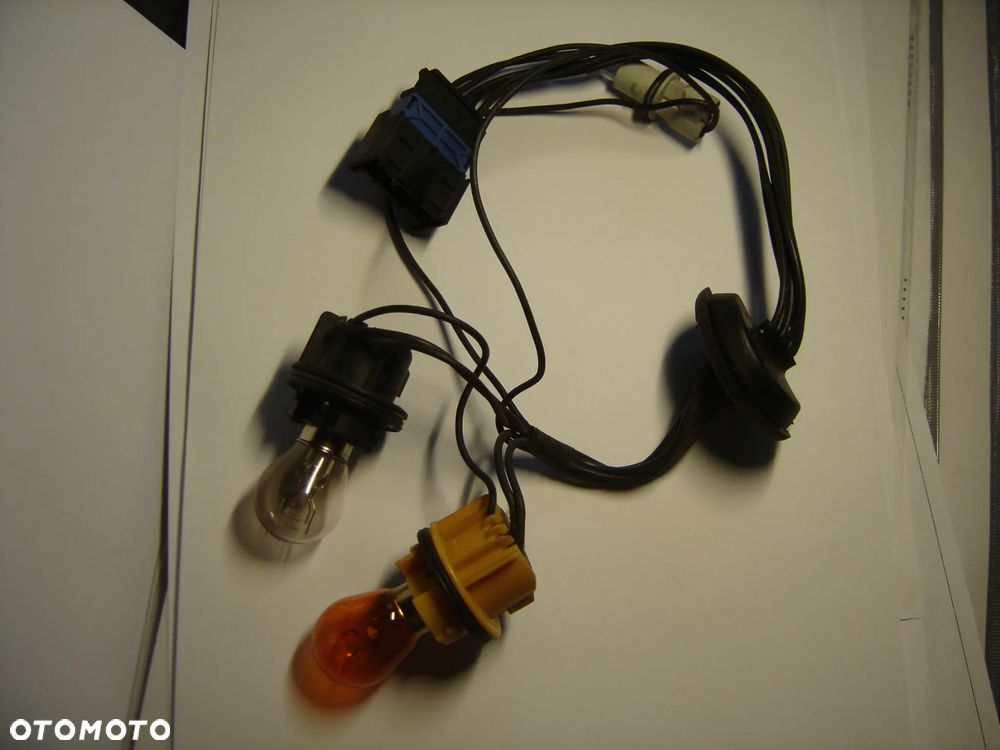 Citroen C4 oprawki lampy tylnej