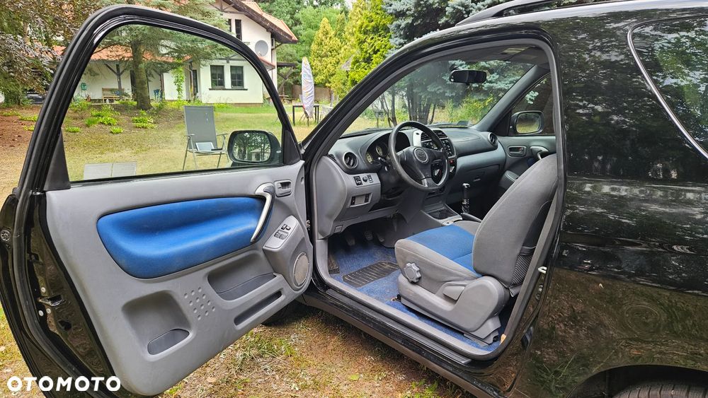 Toyota RAV4 1.8 VVT-i 4x2 - 7