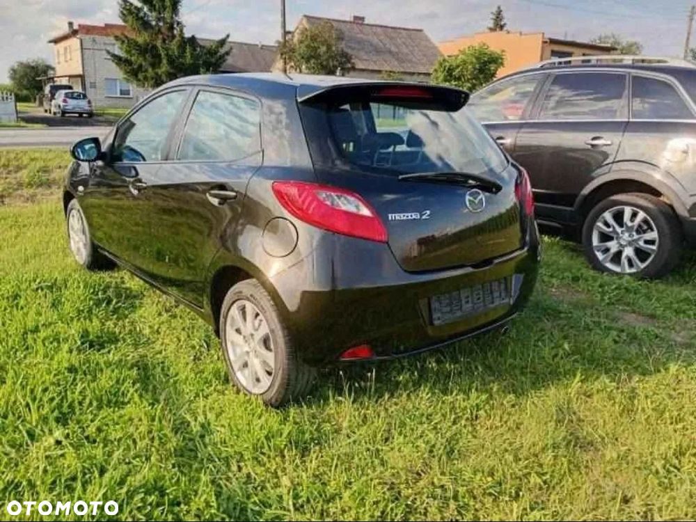 Mazda 2 - 5