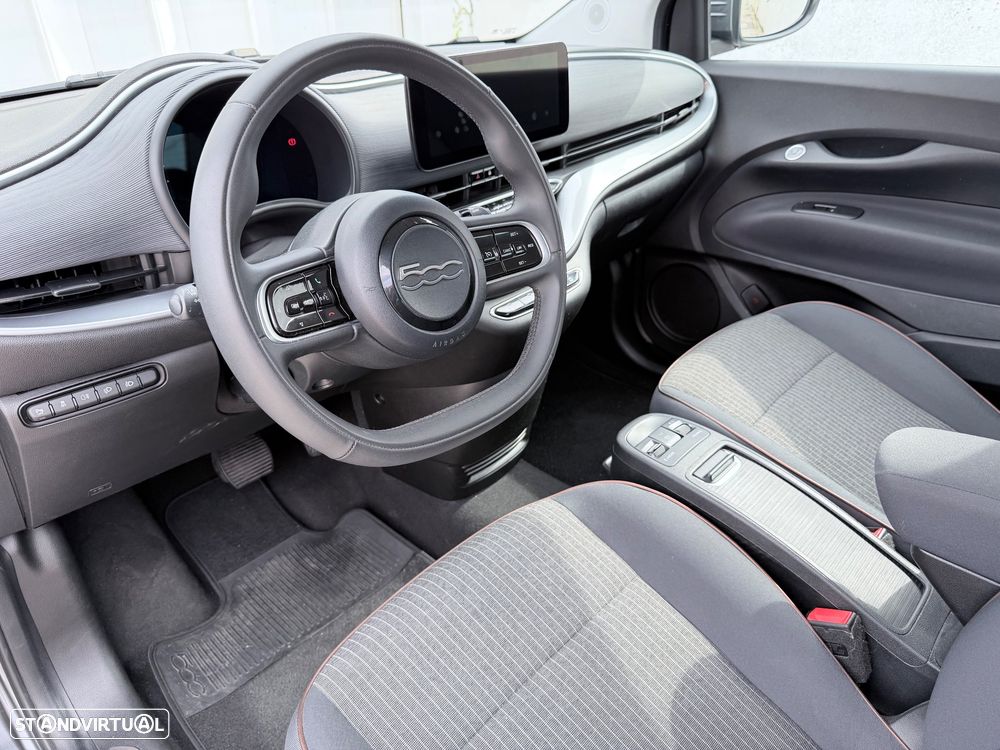 Fiat 500e 3 + 1 42 kWh Icon - 4