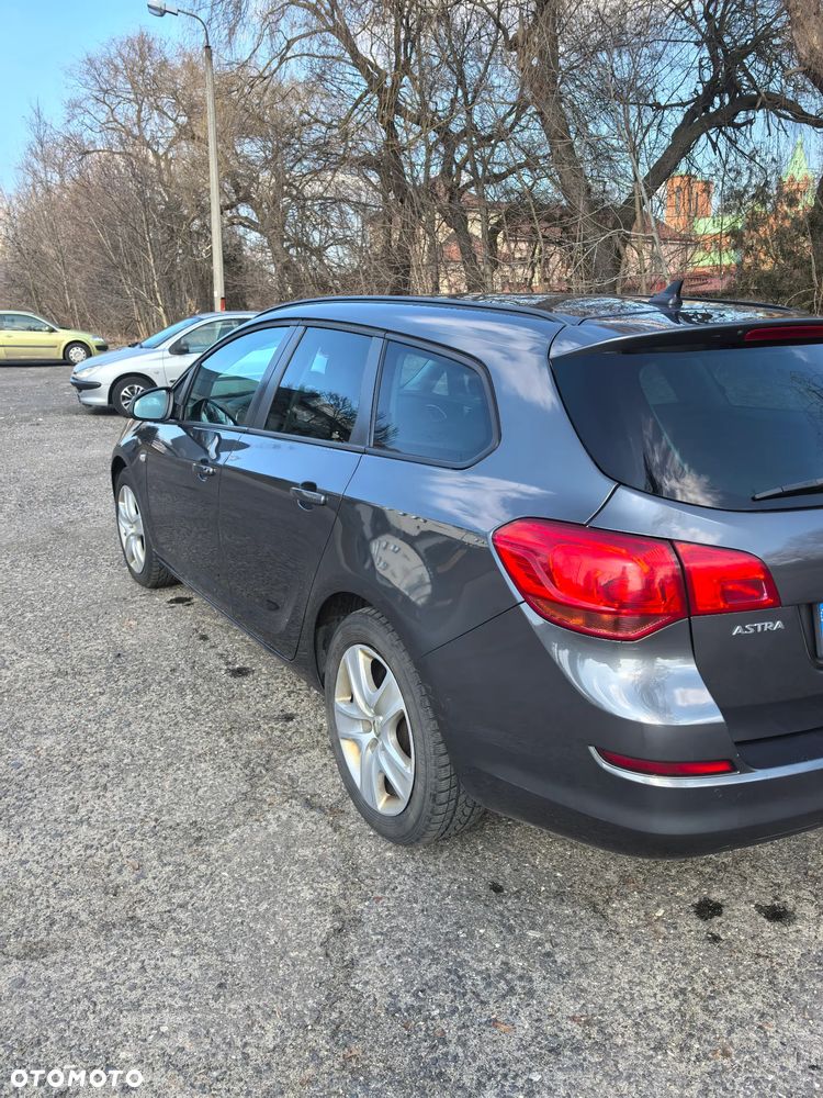 Opel Astra 1.7 CDTI Edition - 4