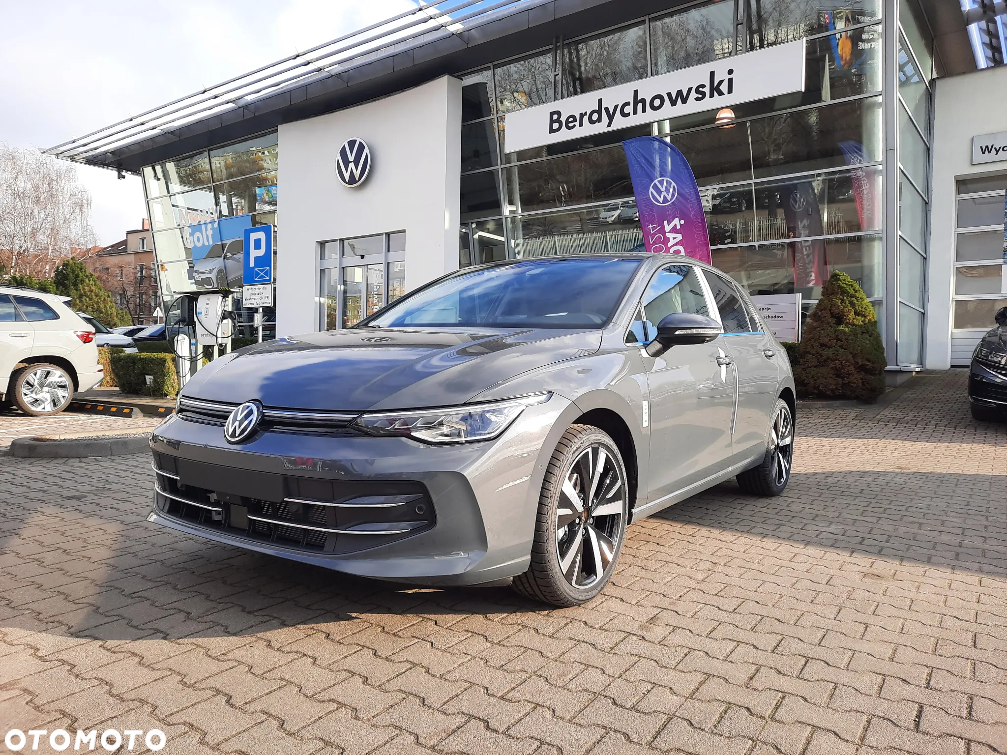 Volkswagen Golf - 13