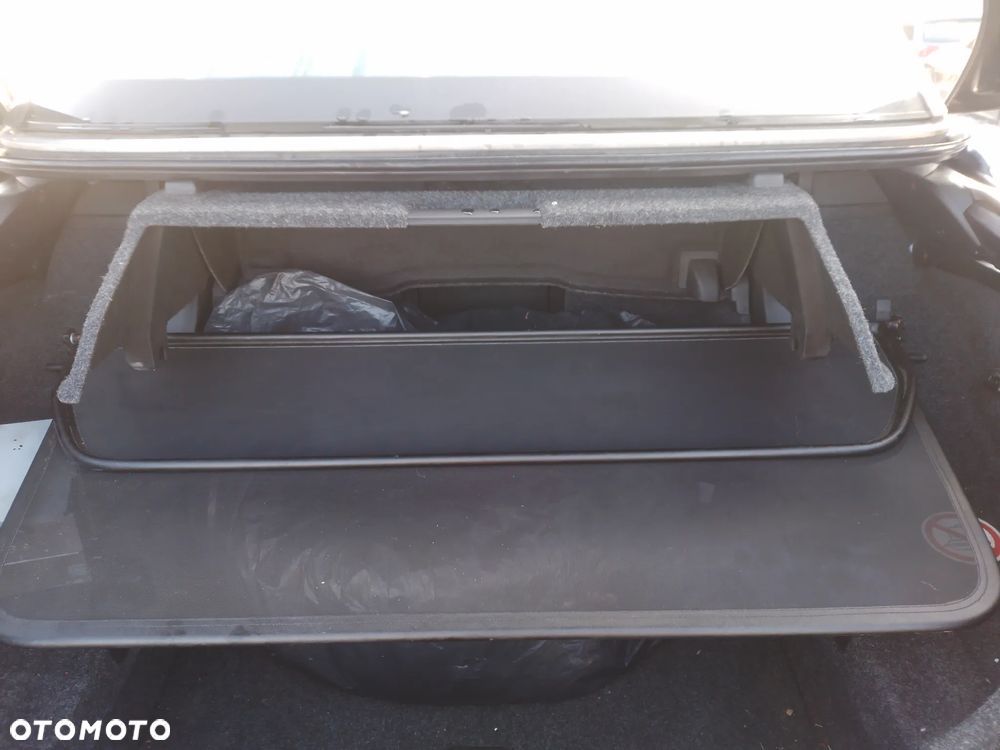 VW EOS 2.0 FSI 05-10 -  OSŁONA PRZECIWSŁONECZNA PRAWA LEWA - 37