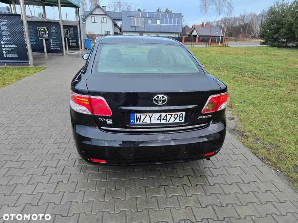 Toyota Avensis - 5