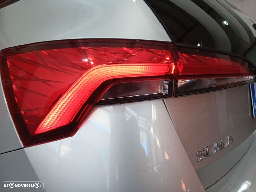 Skoda Scala 1.0 TSI DSG - 32