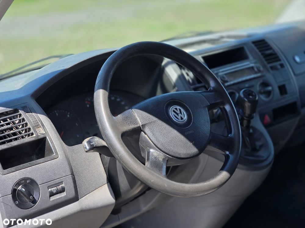 Volkswagen Transporter T5 - 10