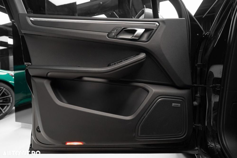 Porsche Macan - 11