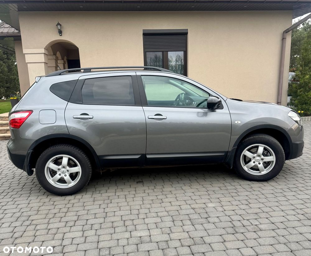 Nissan Qashqai 2.0 4 x 4 CVT 360 - 5