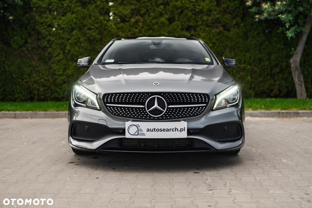 Mercedes-Benz CLA 220 4-Matic AMG Line - 3
