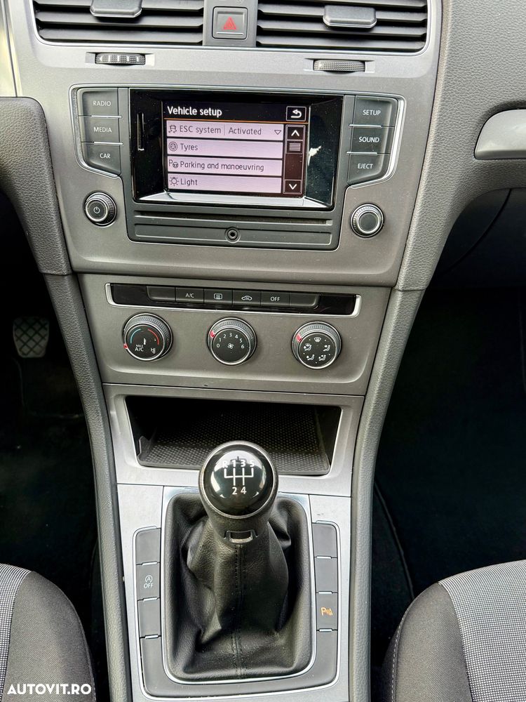 Volkswagen Golf 1.6 TDI BlueMotion Technology Trendline - 30