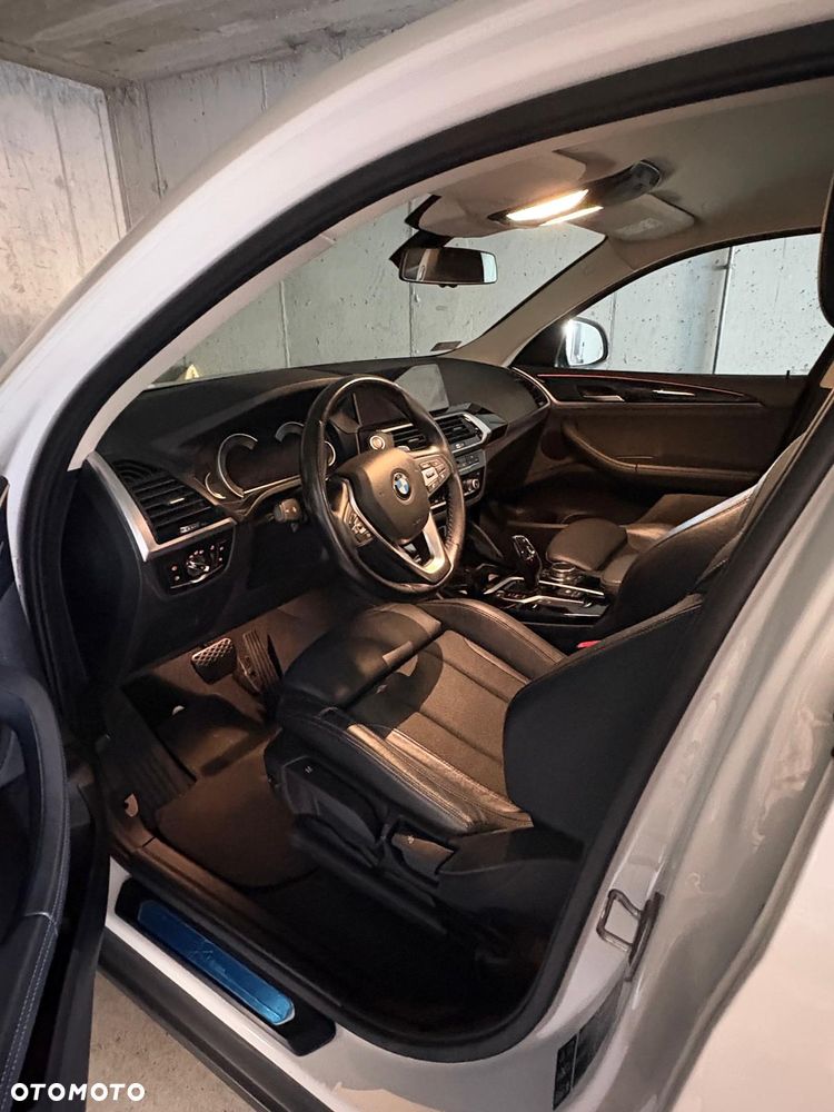 BMW X4 xDrive20d xLine - 6