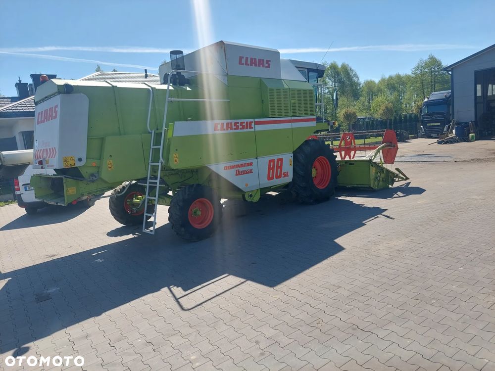 Claas Dominator 88SL - 3