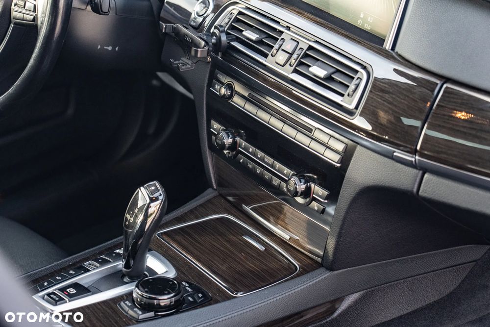 BMW Seria 7 730d xDrive - 12