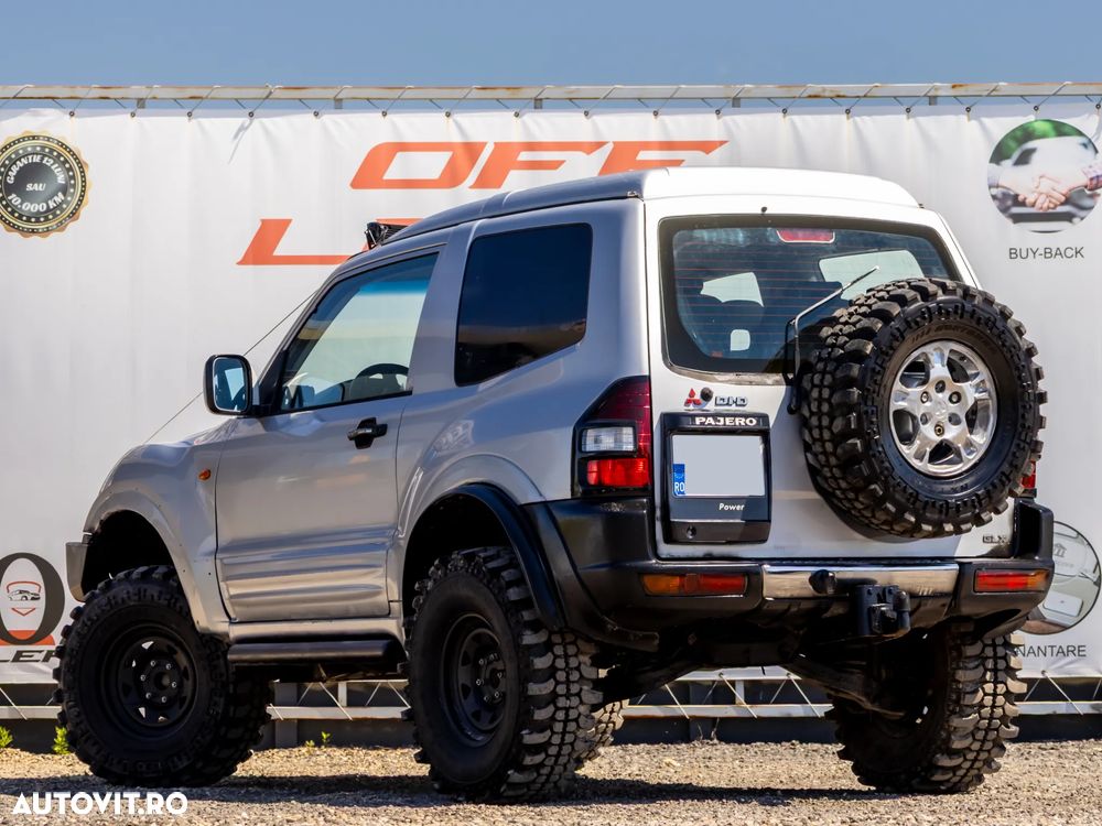 Mitsubishi Pajero SWB 3.2 DI-D GLS A/T, Piele - 3