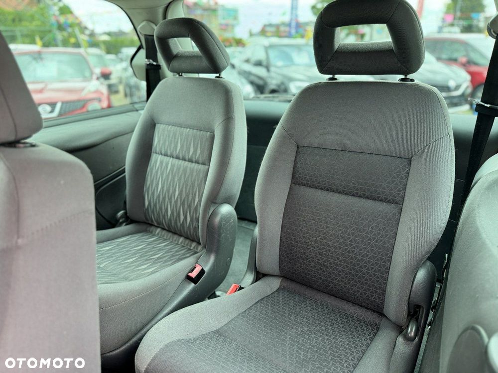 Volkswagen Sharan - 20