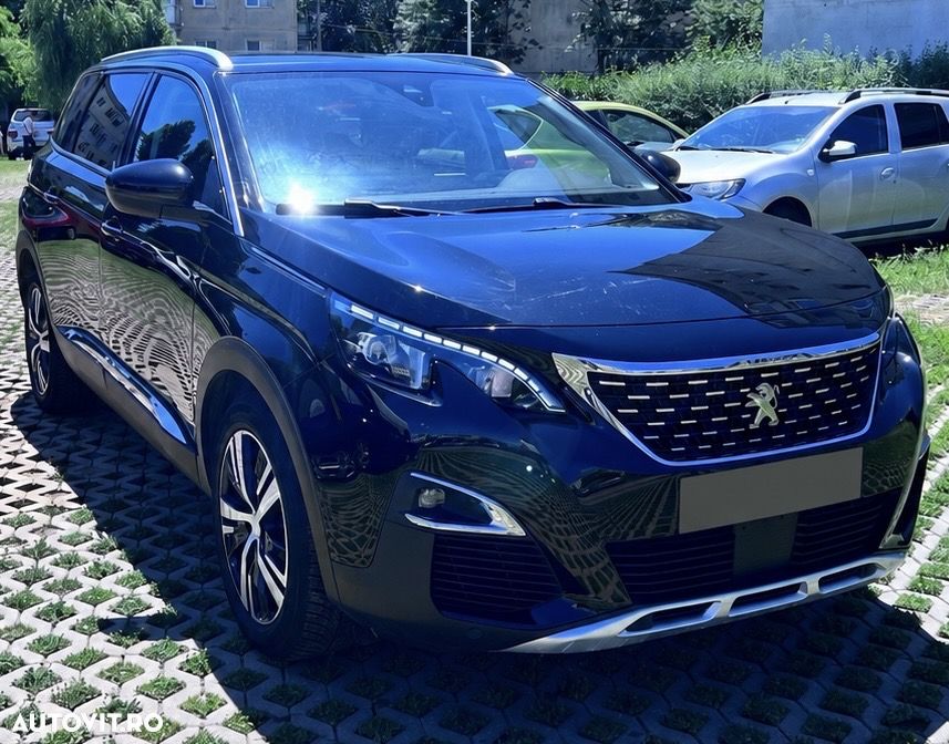 PEUGEOT 5008 2020
