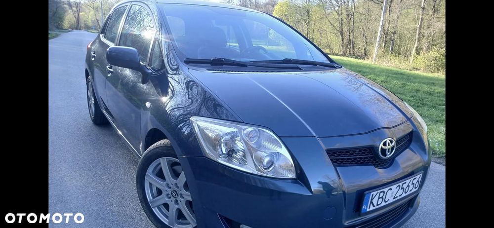 Toyota Auris 2.0 D-4D Premium - 2