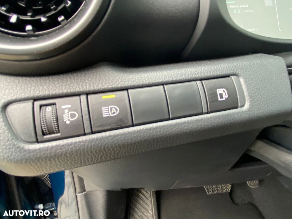 Toyota C-HR 2.0 HEV 197 CP 4x2 CVT Dynamic - 8