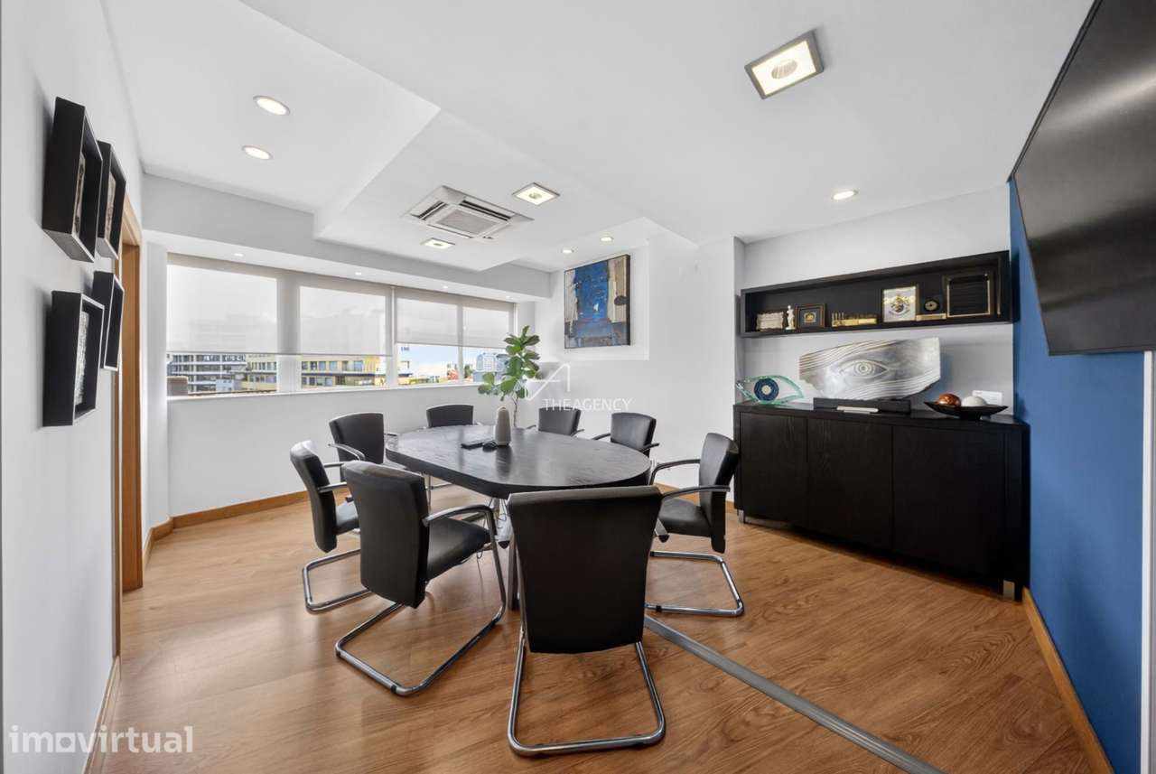 Apartamento T4 Penthouse com Varanda e Vista Cidade - Alvalade - Grande imagem: 5/25