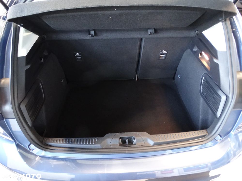 Ford Focus 1.0 EcoBoost SYNC Edition ASS PowerShift - 32