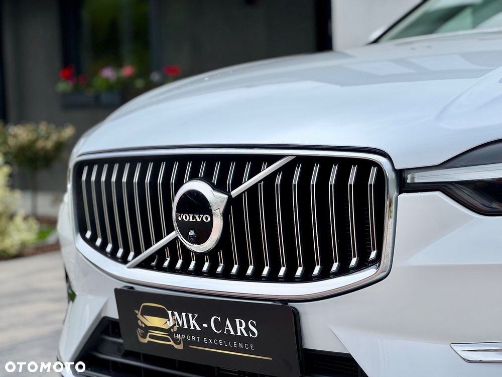 Volvo XC 60 B5 B AWD Plus Bright - 4