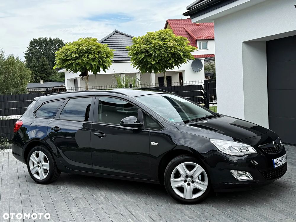 Opel Astra 1.4 Turbo Color Edition - 11