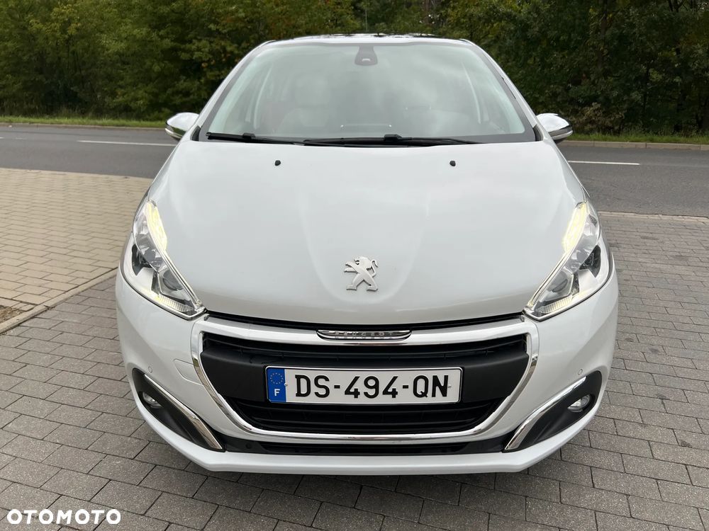 Peugeot 208 - 2