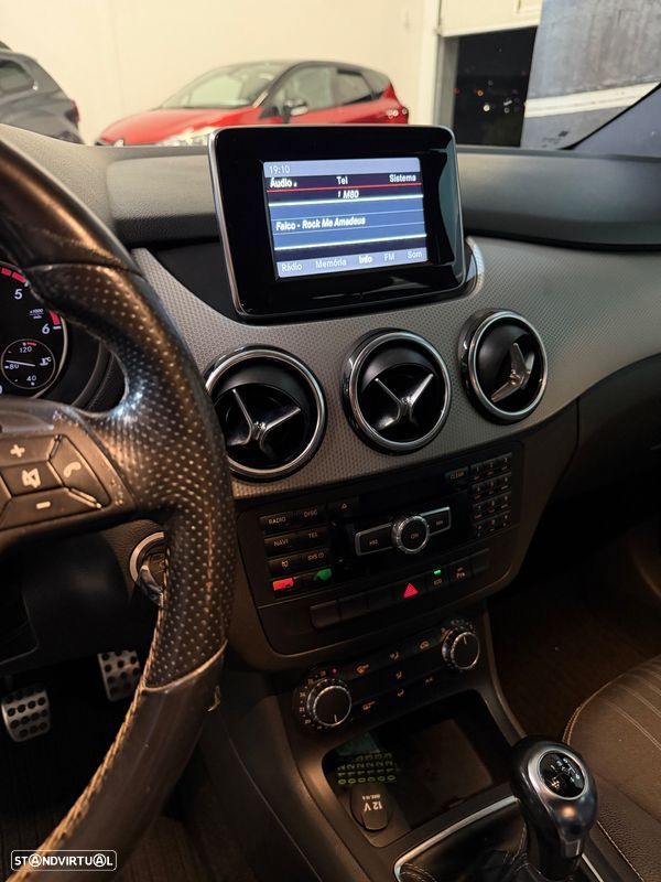 Mercedes-Benz B 180 CDI BlueEFFICIENCY - 13