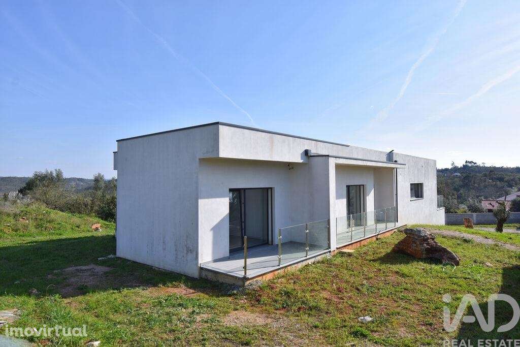 Moradia térrea T3 em São Miguel, Santa Eufémia e Rabaçal de 396 m2 - Grande imagem: 3/40