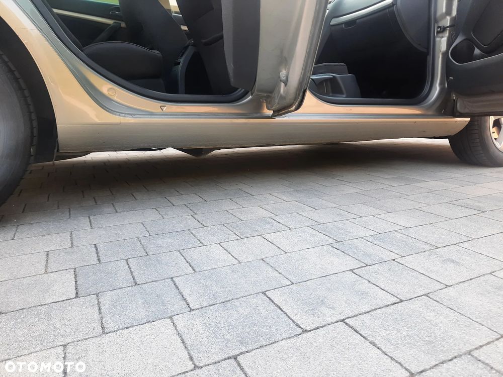 Skoda Octavia 2.0 TDI DPF Elegance DSG - 10