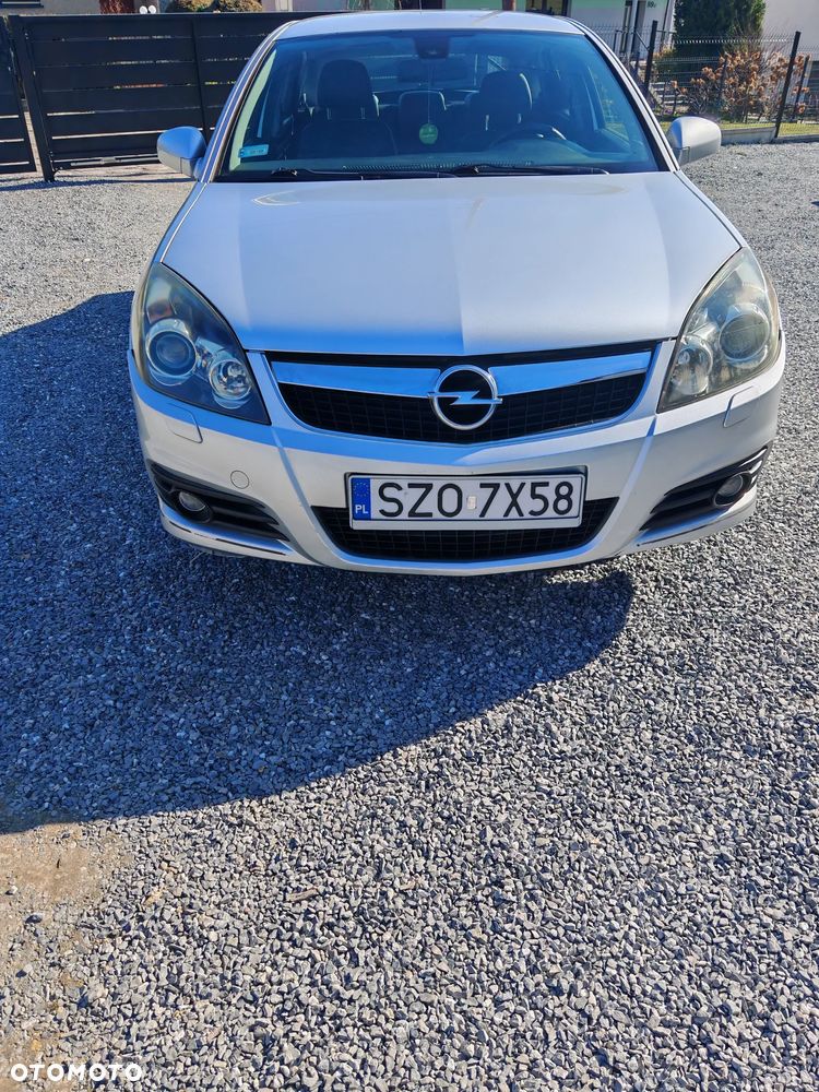 Opel Vectra 1.9 CDTI Sport / GTS - 1