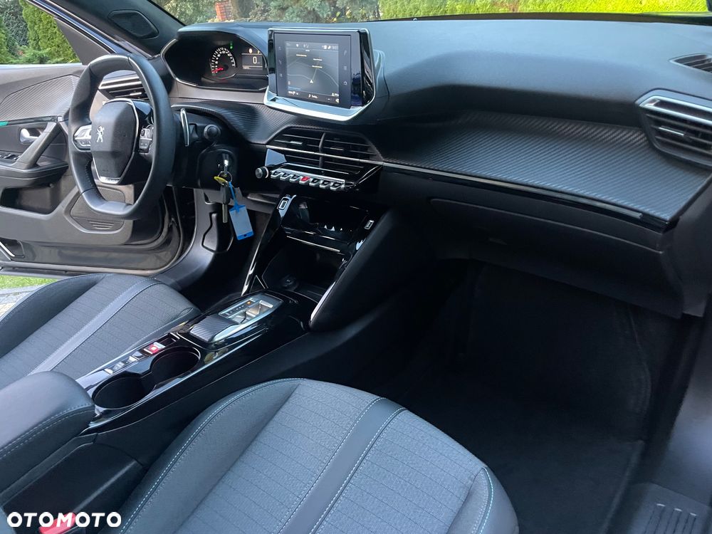 Peugeot 2008 1.5 BlueHDi Allure S&S EAT8 - 33