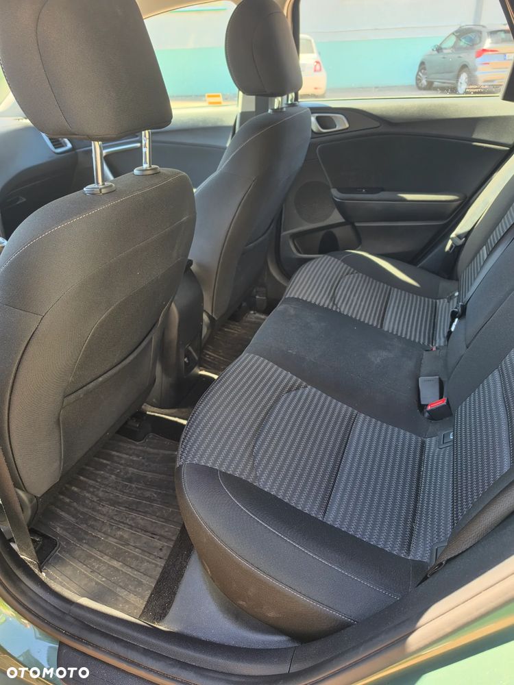 Kia Ceed 1.5 T-GDI M - 6
