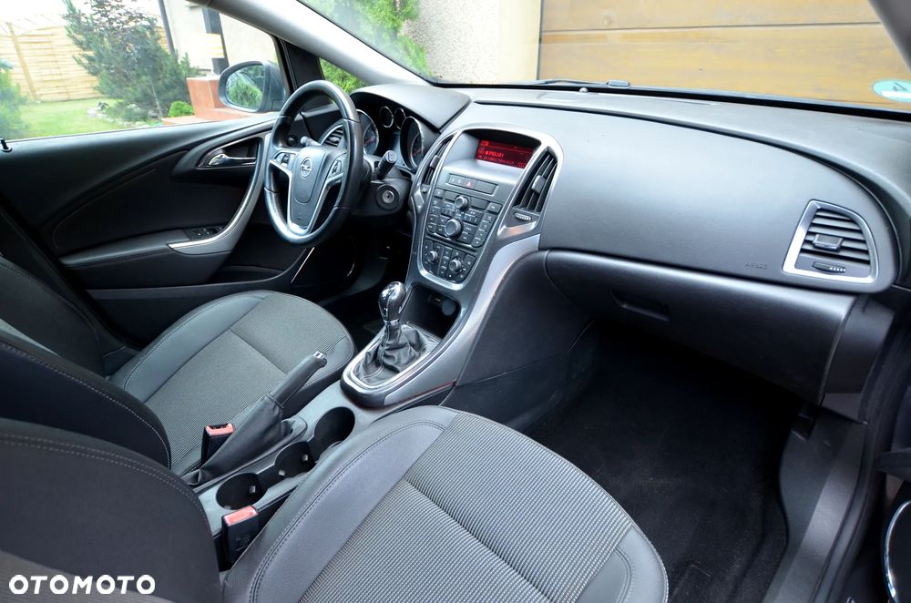 Opel Astra 1.4 T Cosmo - 6