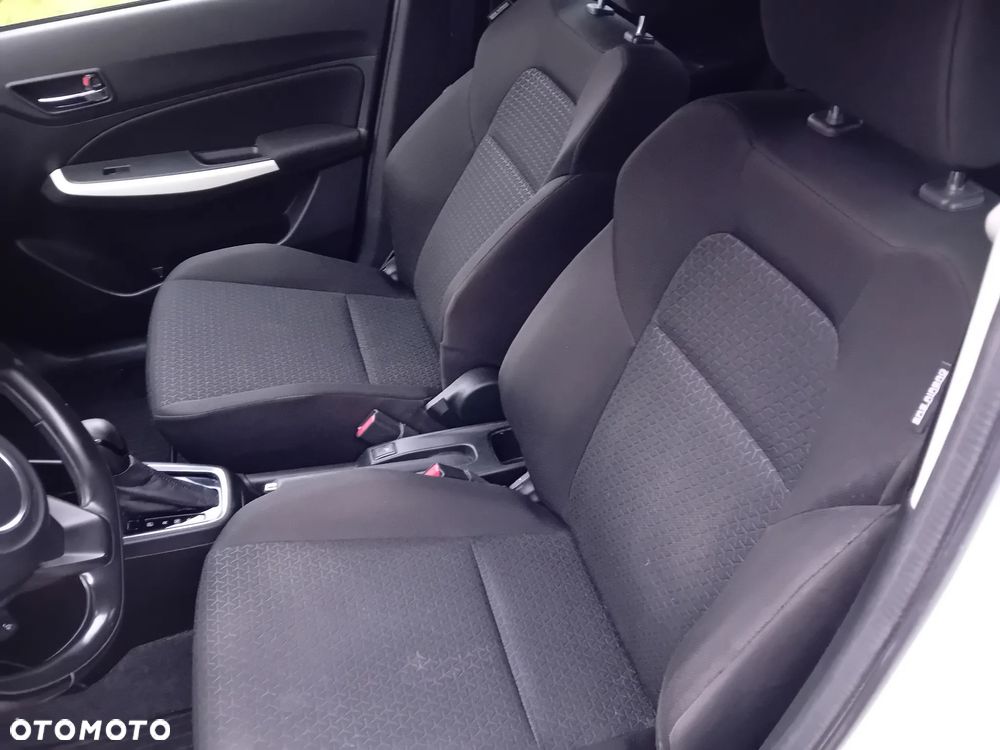 Suzuki Swift 1.2 Dualjet Hybrid CVT Comfort - 30